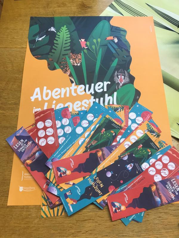 Sommerlesen - Lesepässe am Tisch