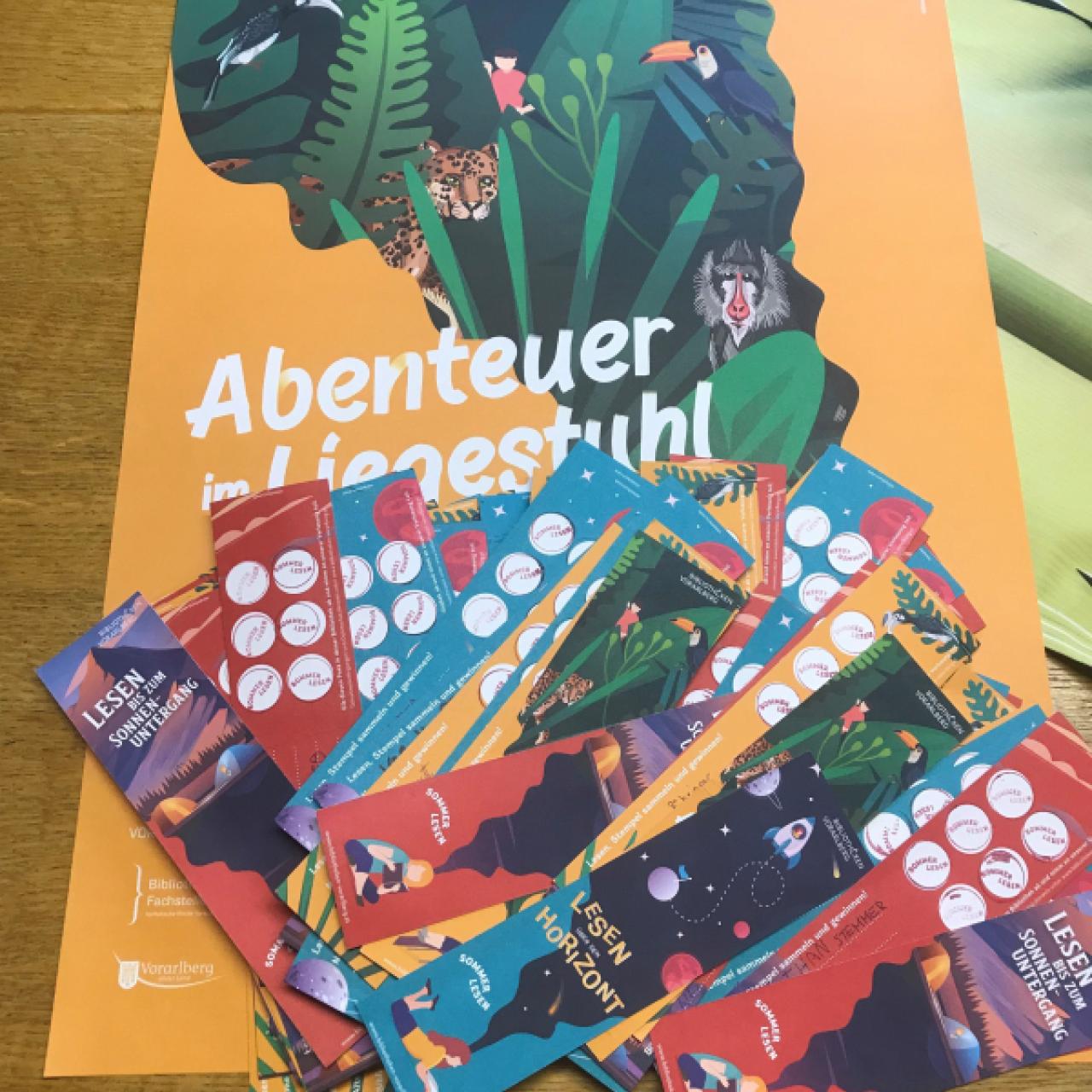 Sommerlesen - Lesepässe am Tisch